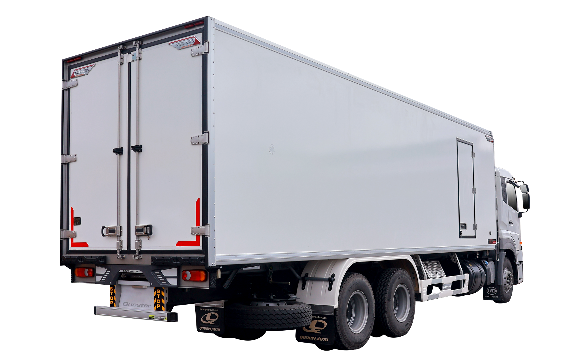 xe_tai_3_chan_CDE280_thung_đông lanh